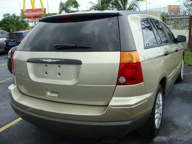 Chrysler Pacifica 2005 photo 3