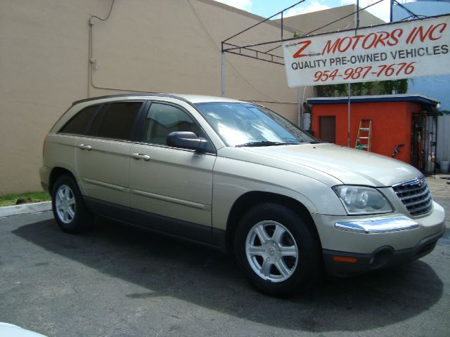 Chrysler Pacifica 2005 photo 1