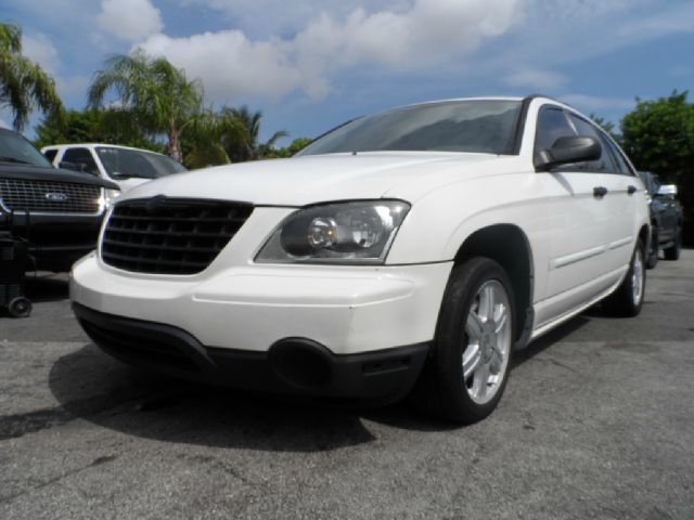 Chrysler Pacifica 2005 photo 3