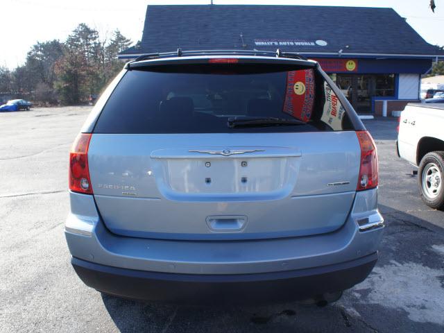 Chrysler Pacifica 2005 photo 4