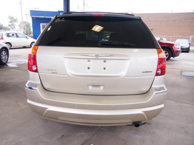 Chrysler Pacifica SLT 25 SUV