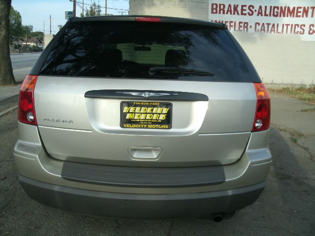 Chrysler Pacifica 2005 photo 3