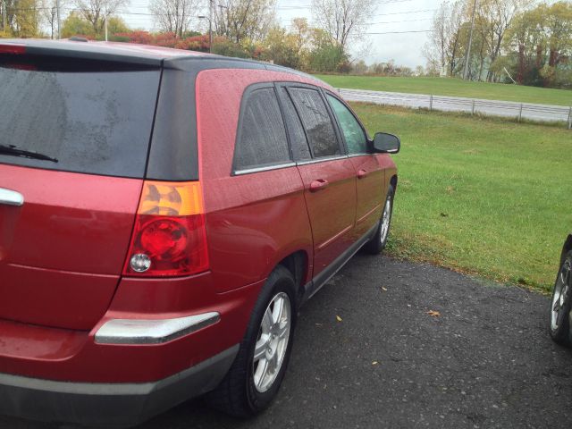 Chrysler Pacifica 2006 photo 2