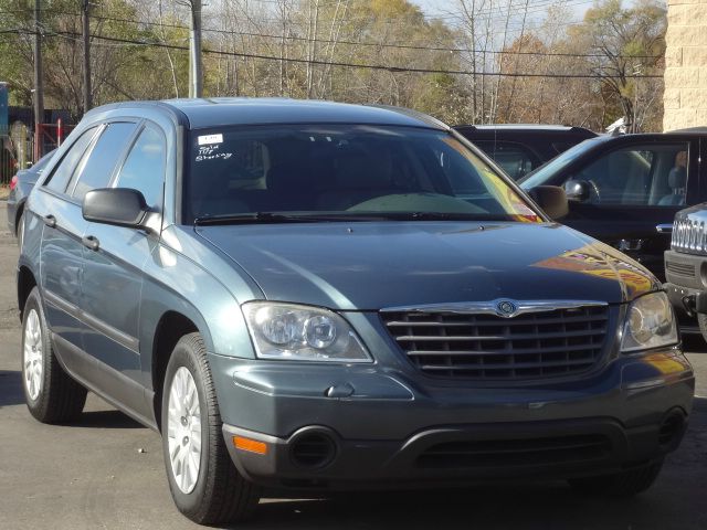 Chrysler Pacifica 2006 photo 2