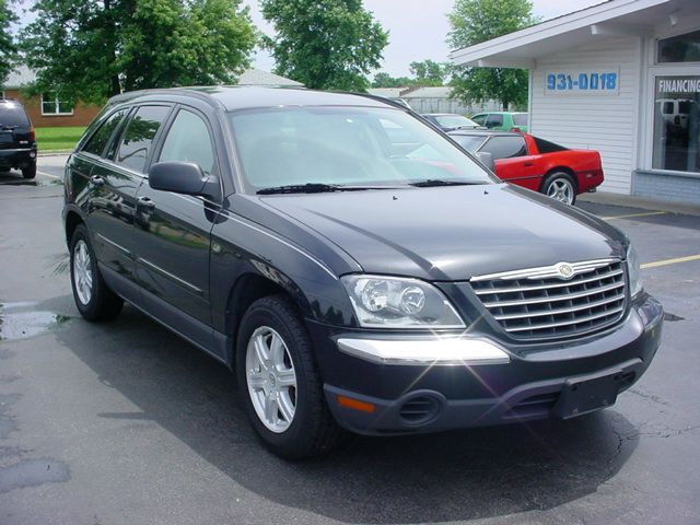 Chrysler Pacifica 2006 photo 2