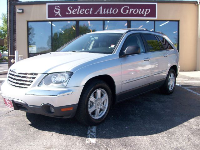 Chrysler Pacifica 2006 photo 2