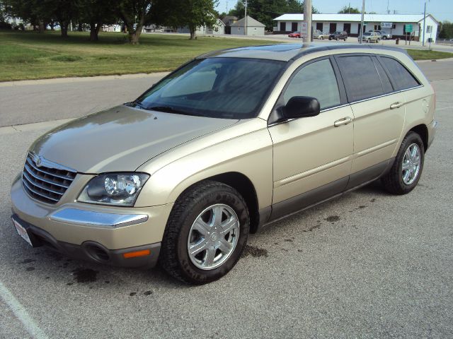 Chrysler Pacifica 2006 photo 2