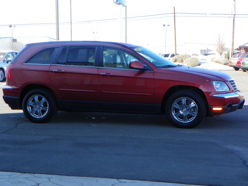 Chrysler Pacifica 2006 photo 3