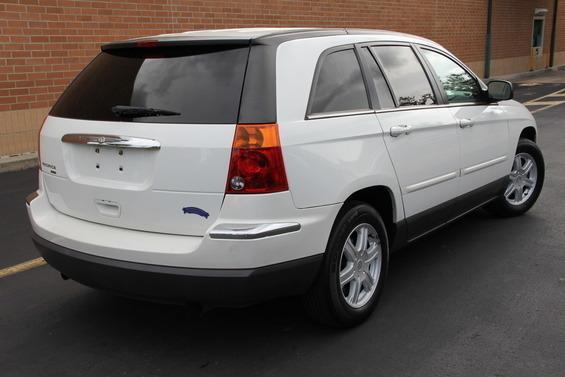 Chrysler Pacifica 2006 photo 2