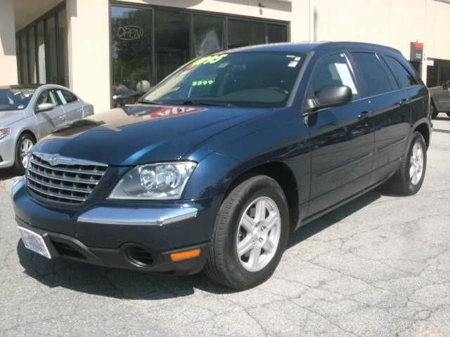 Chrysler Pacifica 2006 photo 2