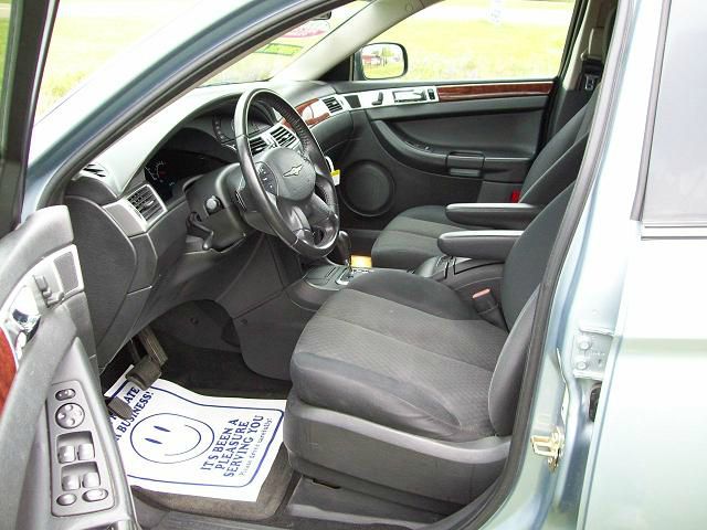 Chrysler Pacifica 2006 photo 2