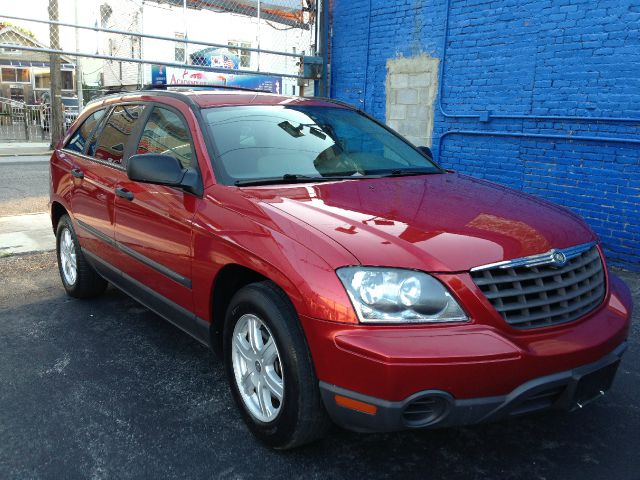 Chrysler Pacifica 2006 photo 2