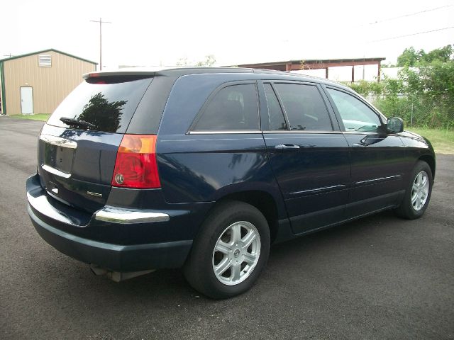 Chrysler Pacifica 2006 photo 2