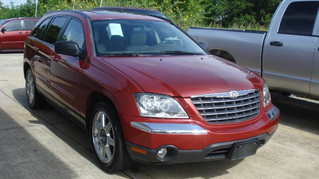 Chrysler Pacifica 2006 photo 2