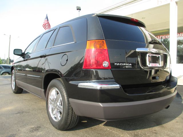 Chrysler Pacifica 2006 photo 4