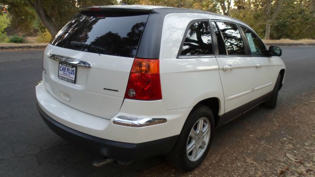 Chrysler Pacifica 2006 photo 3