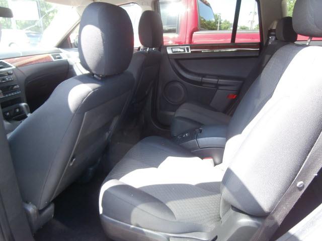 Chrysler Pacifica 2006 photo 2