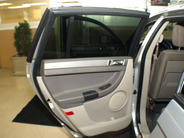 Chrysler Pacifica 2006 photo 2