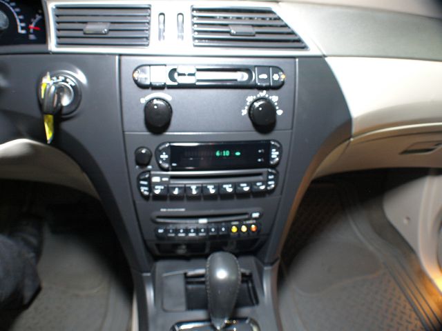 Chrysler Pacifica 2006 photo 6