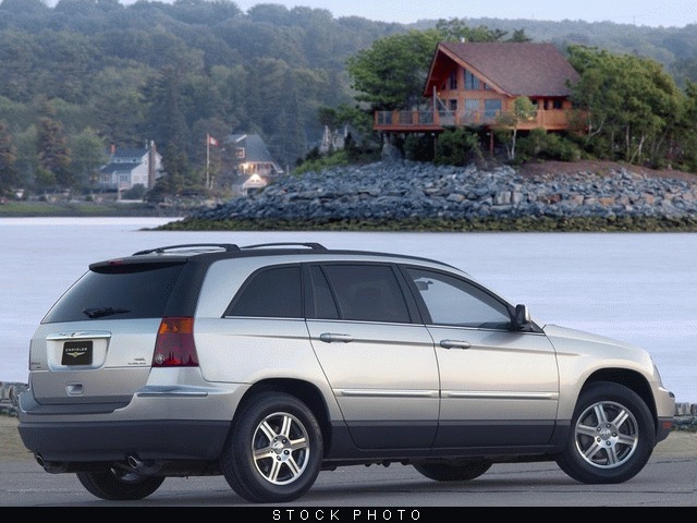 Chrysler Pacifica 2006 photo 3