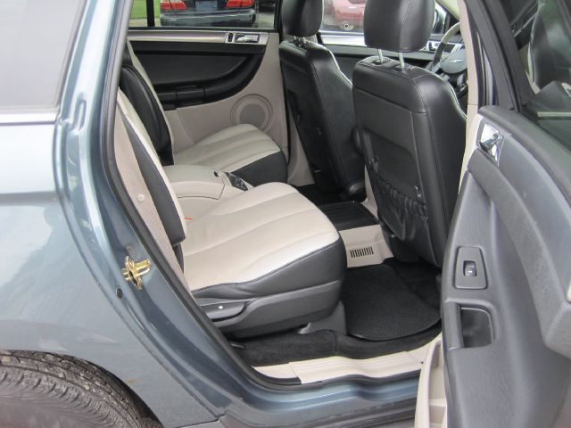 Chrysler Pacifica 2006 photo 2