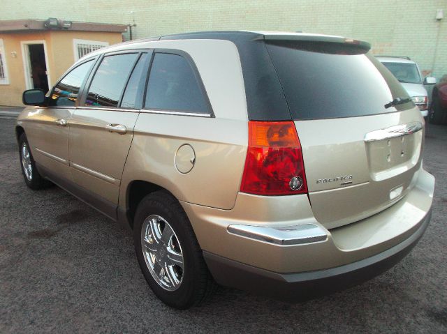 Chrysler Pacifica 2006 photo 1