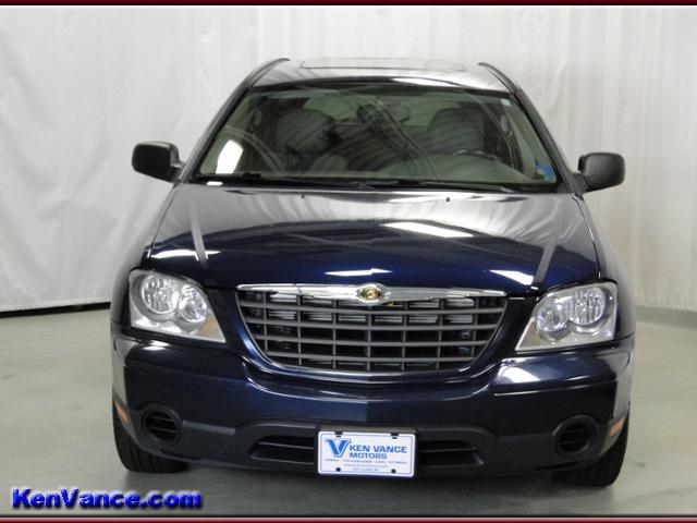 Chrysler Pacifica 2006 photo 2