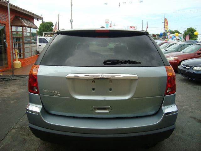 Chrysler Pacifica 2006 photo 2