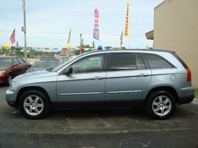 Chrysler Pacifica 2006 photo 3