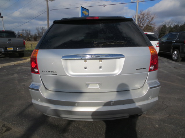 Chrysler Pacifica 2006 photo 2