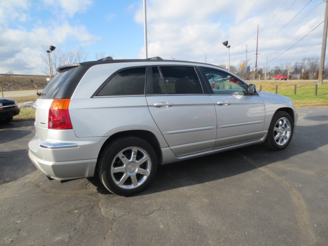 Chrysler Pacifica 2006 photo 3