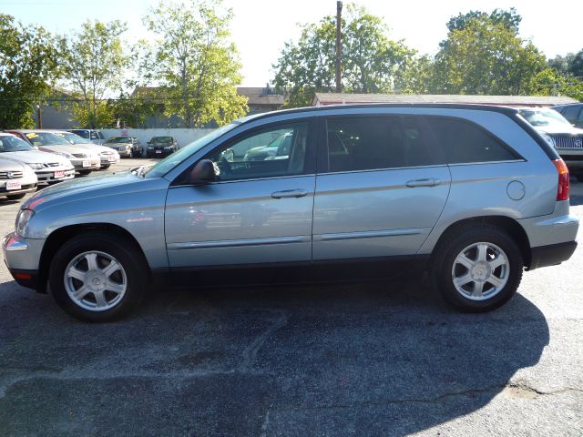 Chrysler Pacifica 2006 photo 2