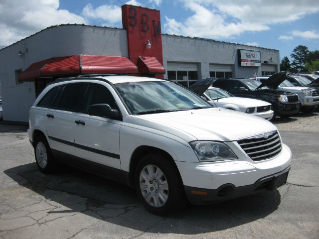 Chrysler Pacifica 2006 photo 2