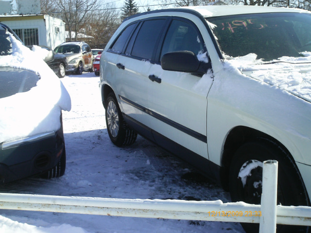 Chrysler Pacifica 2006 photo 2