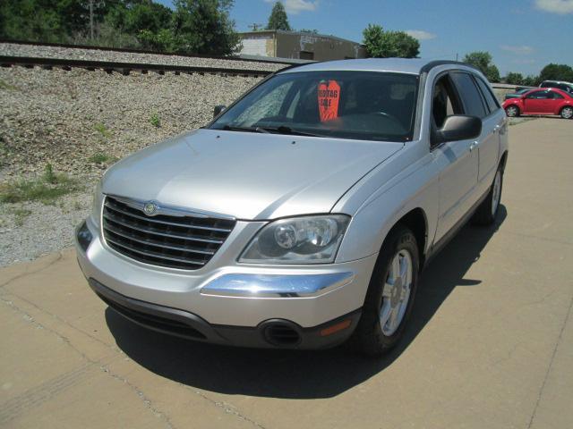 Chrysler Pacifica 2006 photo 2