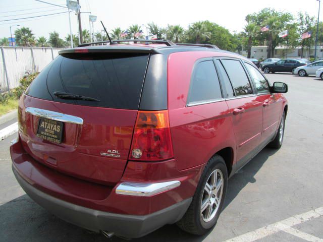 Chrysler Pacifica 2007 photo 2