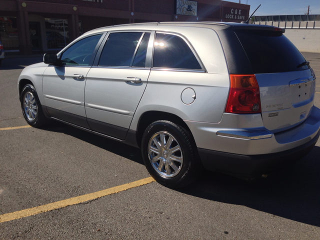 Chrysler Pacifica 2007 photo 2