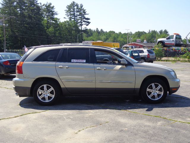 Chrysler Pacifica 2007 photo 2