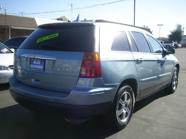 Chrysler Pacifica 2008 photo 2