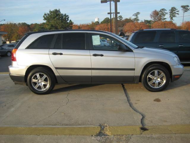 Chrysler Pacifica 2008 photo 2