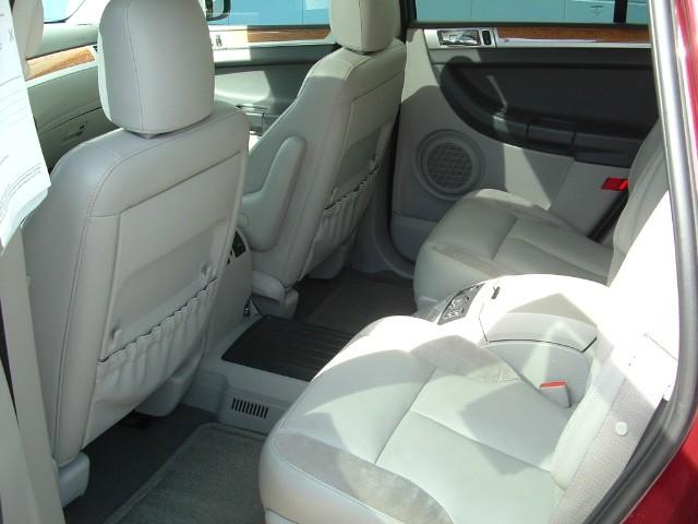 Chrysler Pacifica 2008 photo 2