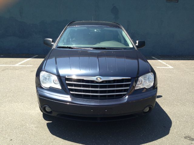 Chrysler Pacifica 2008 photo 2