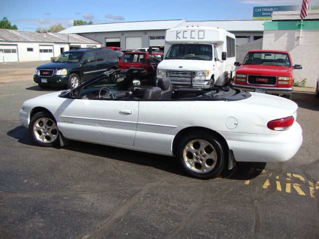 Chrysler Sebring 2000 photo 2