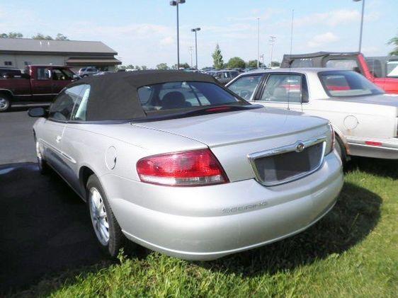 Chrysler Sebring 2001 photo 2