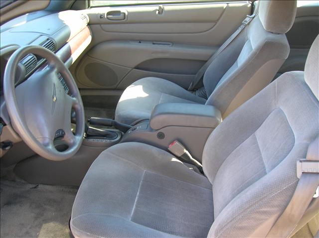 Chrysler Sebring 2002 photo 2