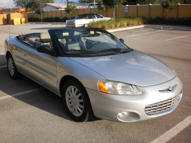 Chrysler Sebring 2002 photo 2