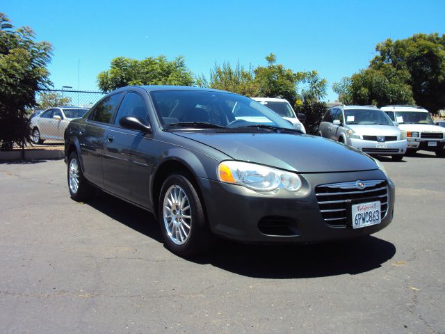 Chrysler Sebring 2004 photo 2