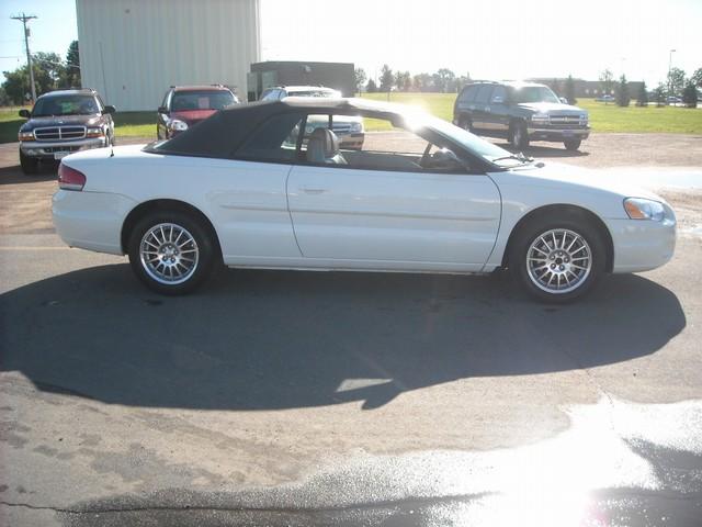 Chrysler Sebring 2004 photo 1