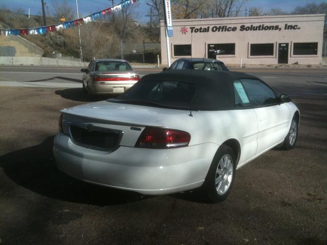 Chrysler Sebring 2004 photo 1