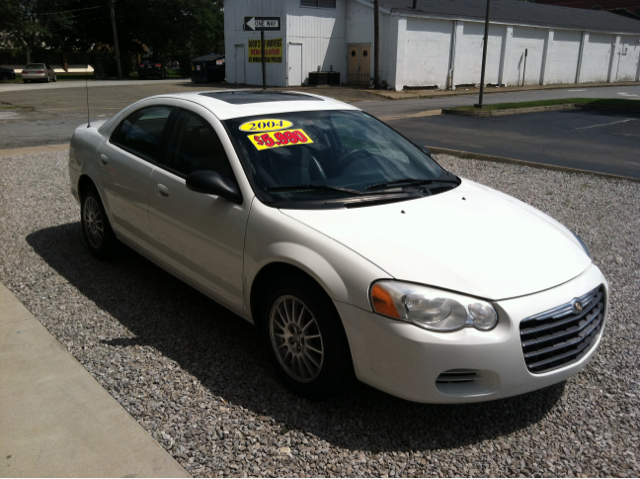 Chrysler Sebring 2004 photo 2